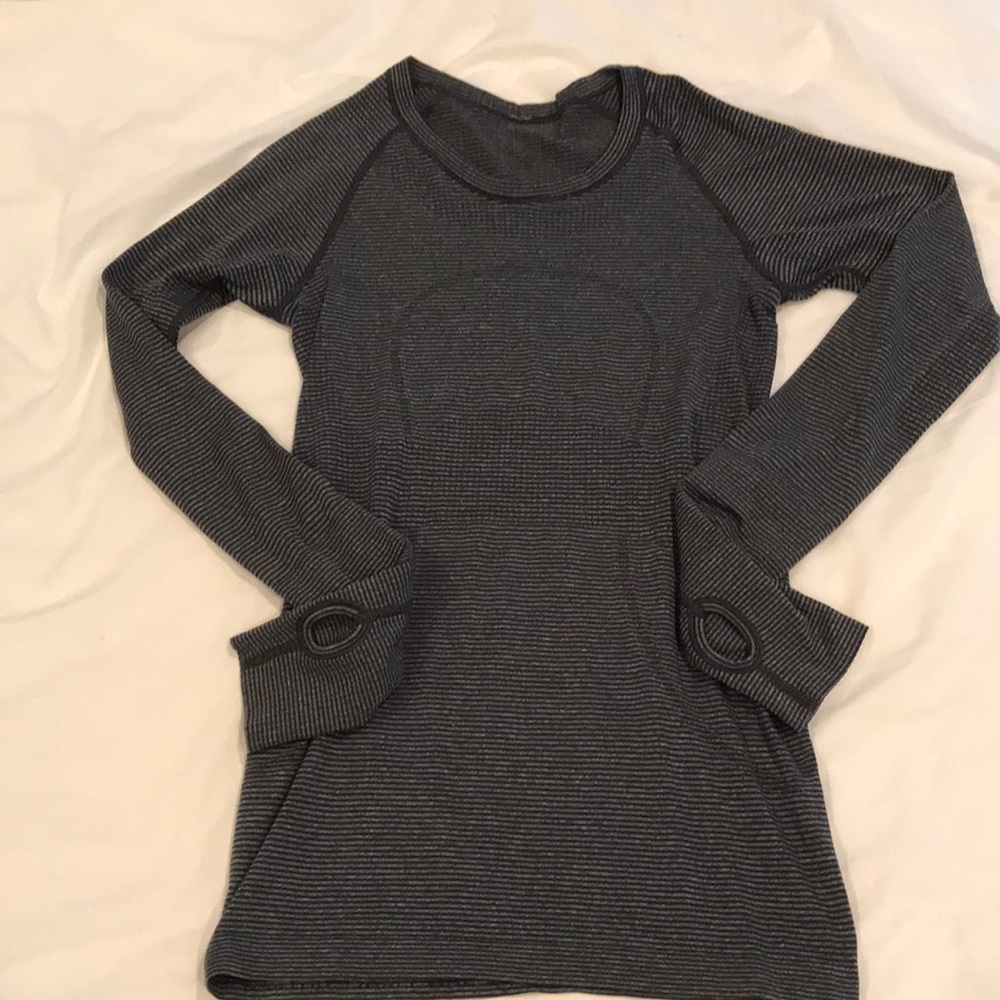 Lululemon swiftly tech long sleeve